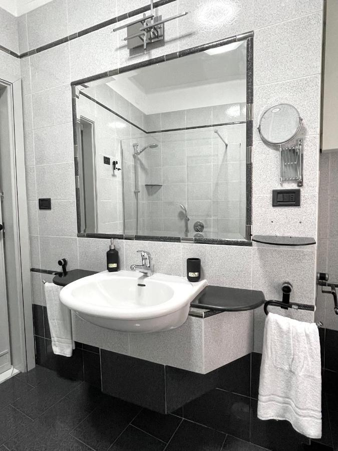 Madras Apartment サン・ジョルジョ・ア・クレマーノ エクステリア 写真